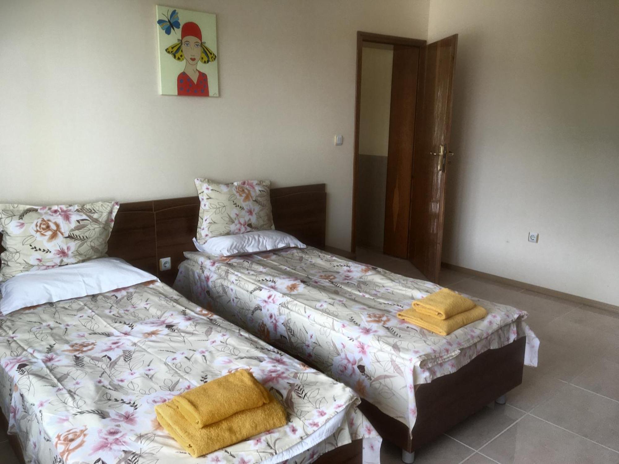 Sea Paradise Apartment Complex Kavarna Room photo